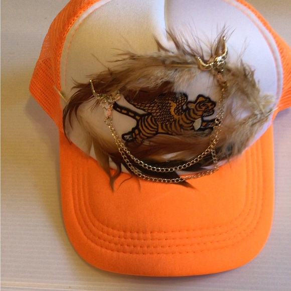 NEWLY LISTED ! 10/11/CUSTOM HATS TRUCKERS tees flannels - Picture 5 of 15